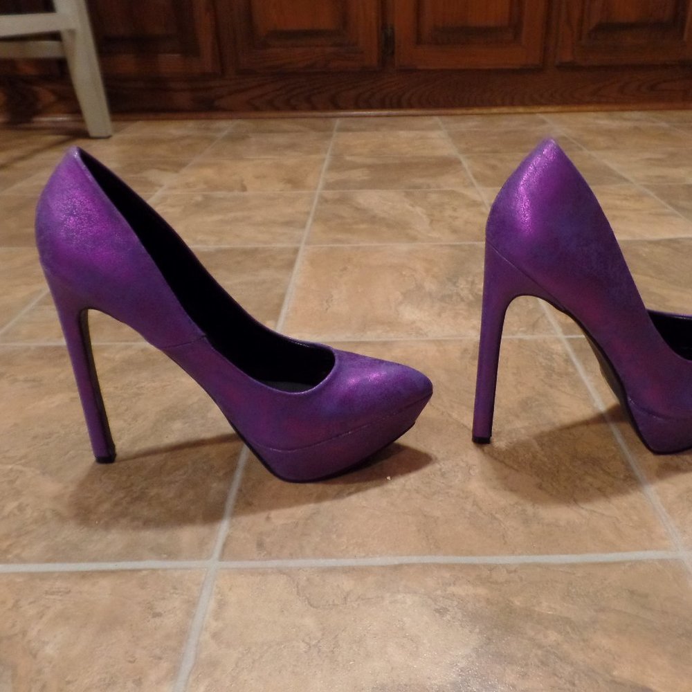 Wild Rose High Heel Platform Pumps